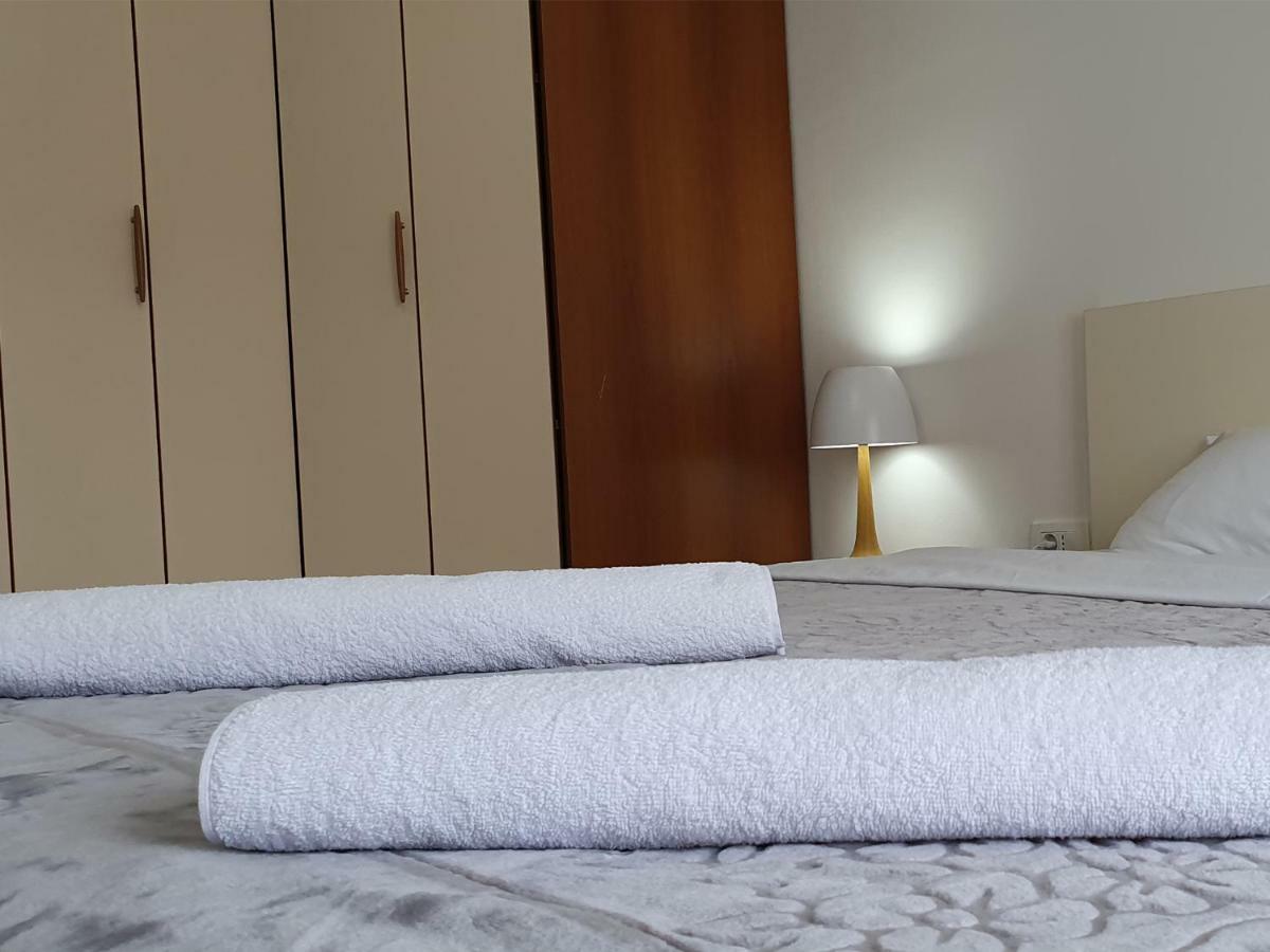 City Center Apartment สโกเปีย ภายนอก รูปภาพ